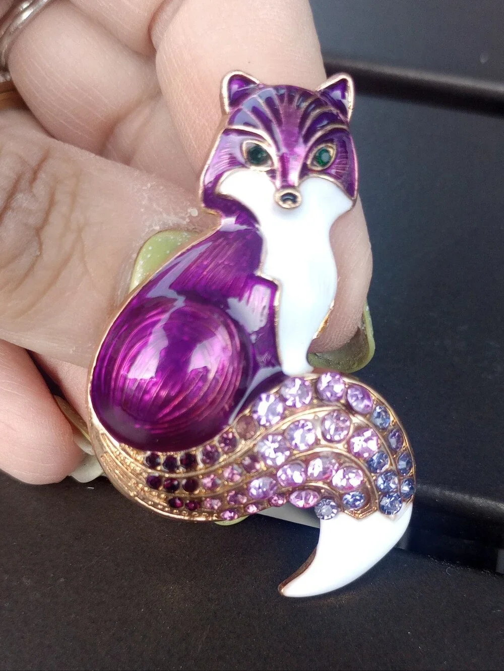N/A elegant purple